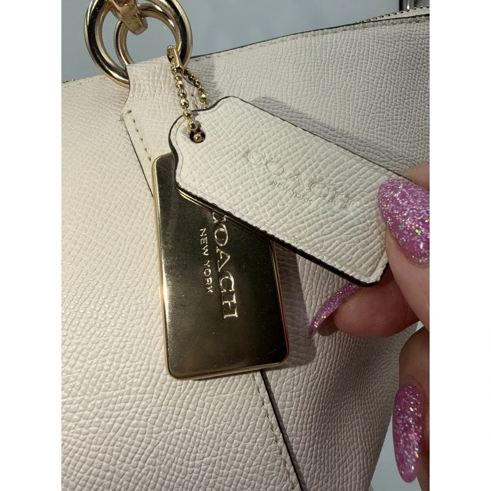 Coach Ava Tote Chalk White Crossgrain Leather Shoulder Bag F57526